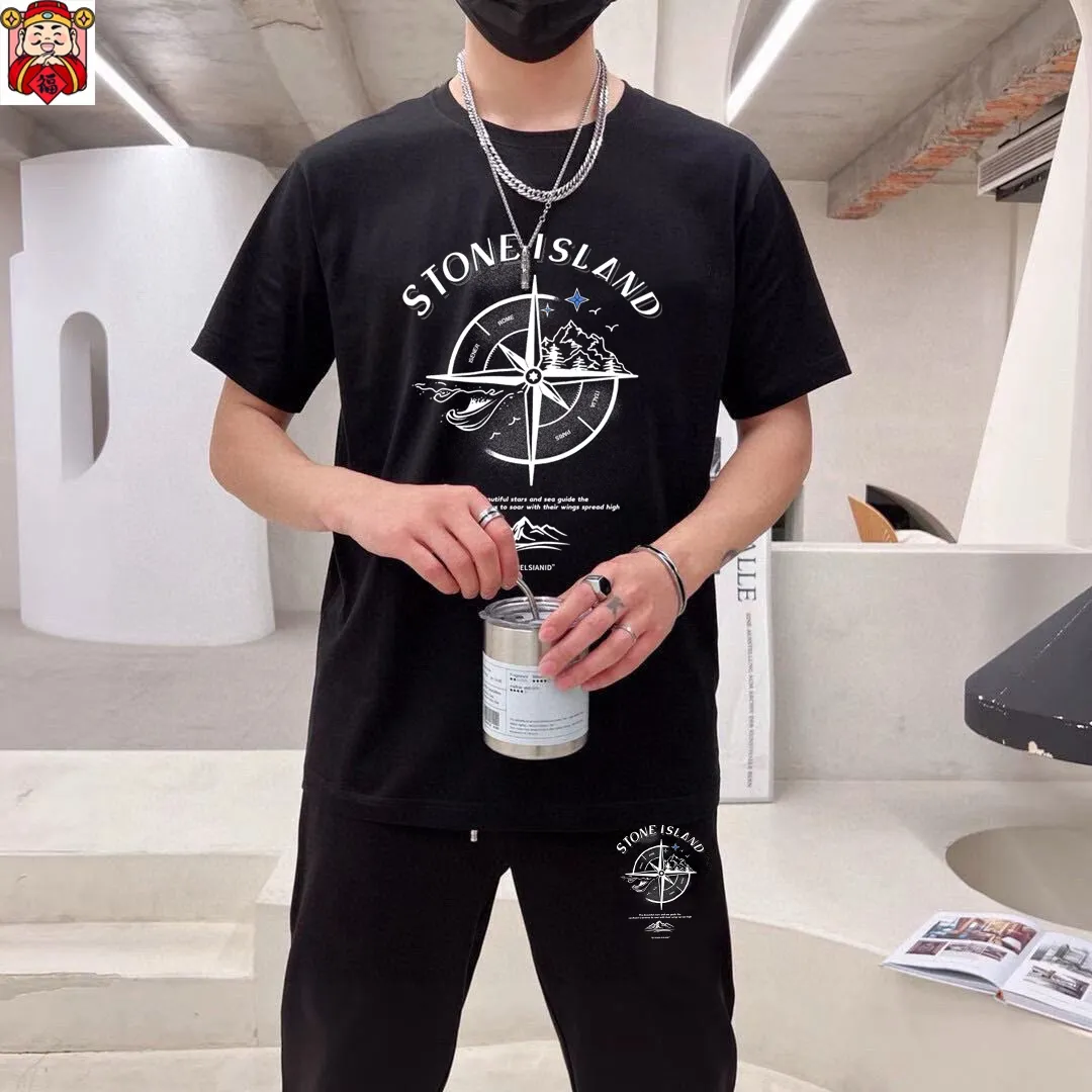 P320 [Stone Island] (Fat Man Gospel) 2025 official website same style. World-renowned luxury brand. Summer men's (double mercerized) high-quality 🐂 suit. It is made of imported original fabrics. It is a trendy style of the season and a versatile hit. Simple and elegant, precise workmanship allows you to be at the top of fashion. Size: M-5XL (can be worn up to 220 pounds)